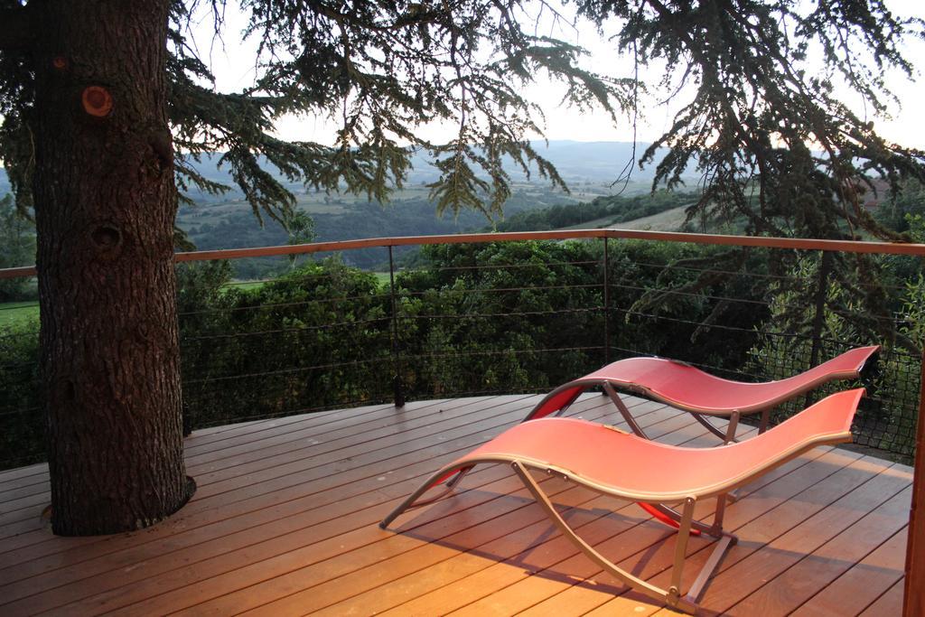 Bed and Breakfast Domaine Des Grands Cedres Cordelle Zewnętrze zdjęcie