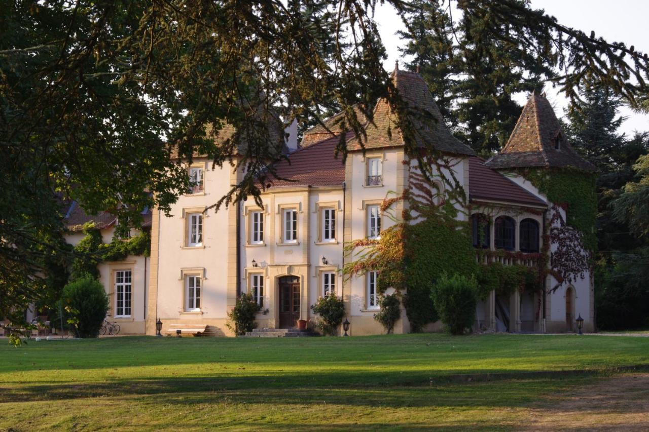 Bed and Breakfast Domaine Des Grands Cedres Cordelle Zewnętrze zdjęcie