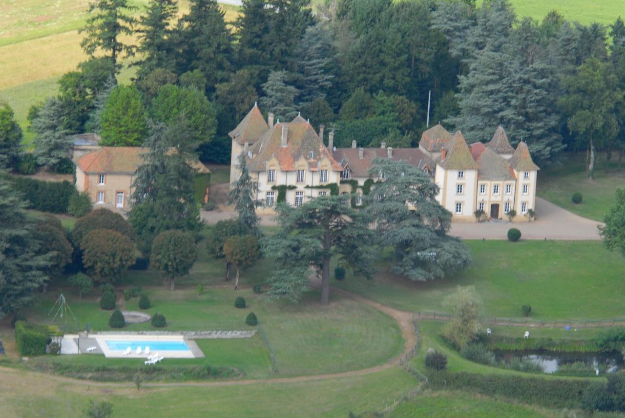 Bed and Breakfast Domaine Des Grands Cedres Cordelle Zewnętrze zdjęcie